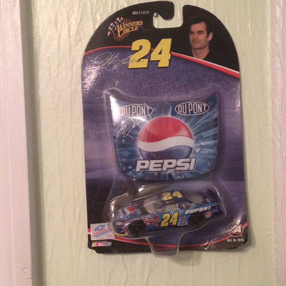 2004 Jeff Gordon Pepsi Diecast Replica
